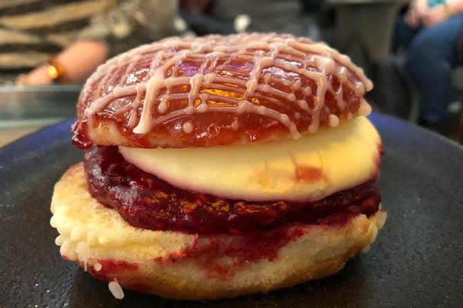 private-viktualienmarkt-food-tour-and-beyond-best-munich-tastings-2