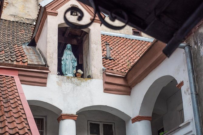 private-vilnius-ghost-legends-tour