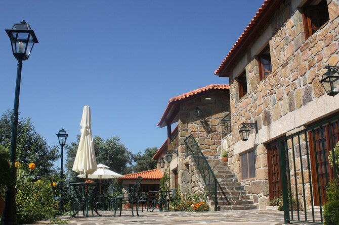 private-vinho-verde-region-wine-tour-from-porto-including-lunch