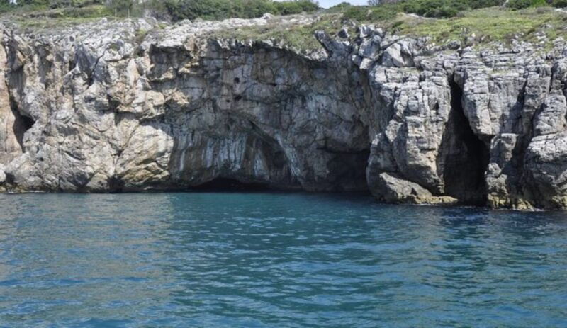 private-vip-day-boat-cruise-to-gaeta-and-sperlonga