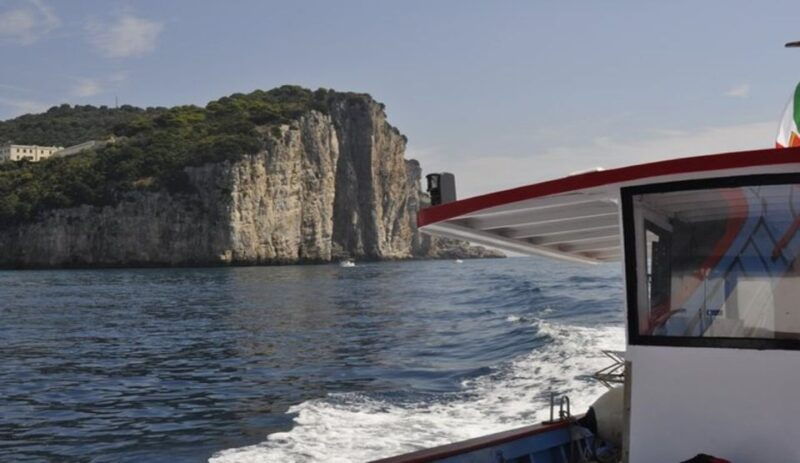 private-vip-day-boat-cruise-to-gaeta-and-sperlonga