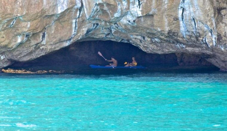 private-vip-day-boat-cruise-to-gaeta-and-sperlonga