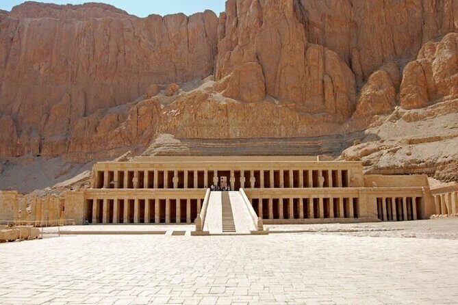 Private VIP Day trip: 5 temples, lunch,felucca and sound and light - FAQs