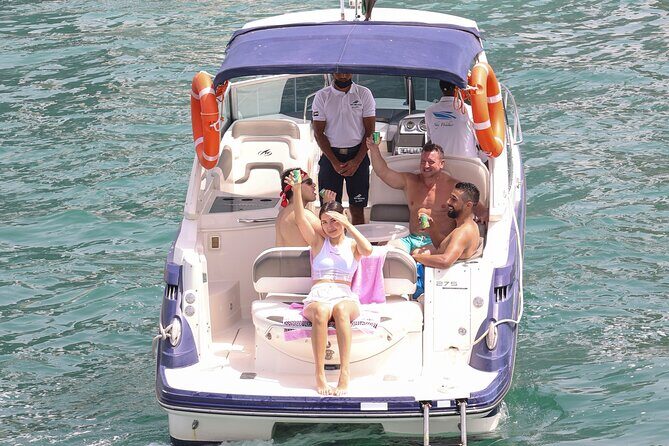 Private: VIP Luxury Yacht Tour With BBQ & Drinks - FAQ