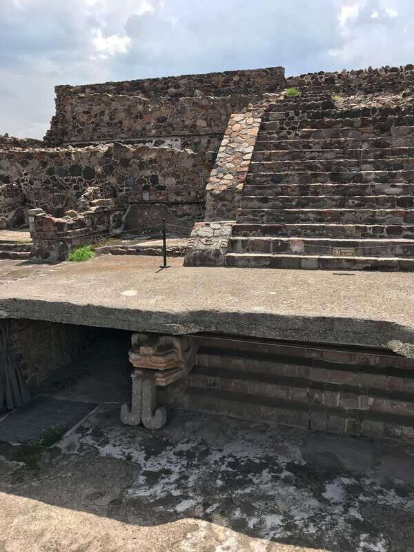 Private VIP Tour Teotihuacán: Transport+English Local Guide - Key Points  