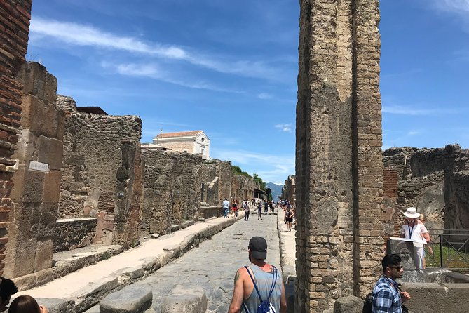 private-vip-tour-to-pompeii-ruins-with-a-private-guide