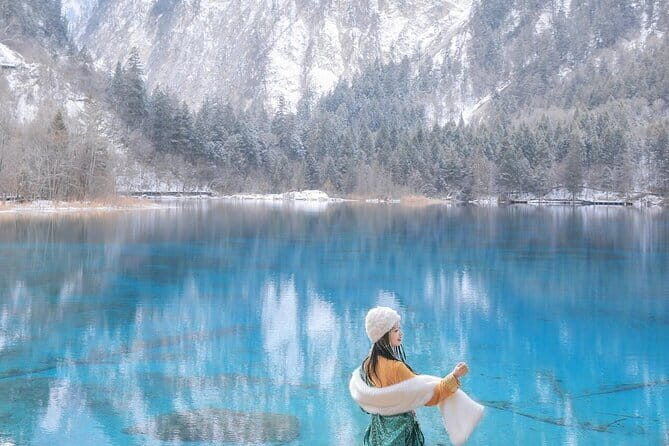 Private VIP Tour:2-Day JiuzhaigouHuanglong Highlights Experience - The Experience from Review Insights