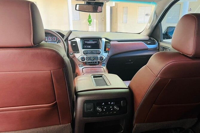 private-vip-transfer-from-punta-cana-airport-to-uvero-alto-hotels