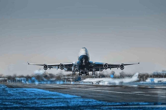 private-vip-transfer-with-a-ford-explorer-from-cdg-airport-to-paris-or-return