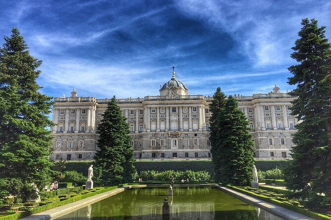 private-vip-visit-to-the-royal-palace-and-city-tour-madrid-in-full