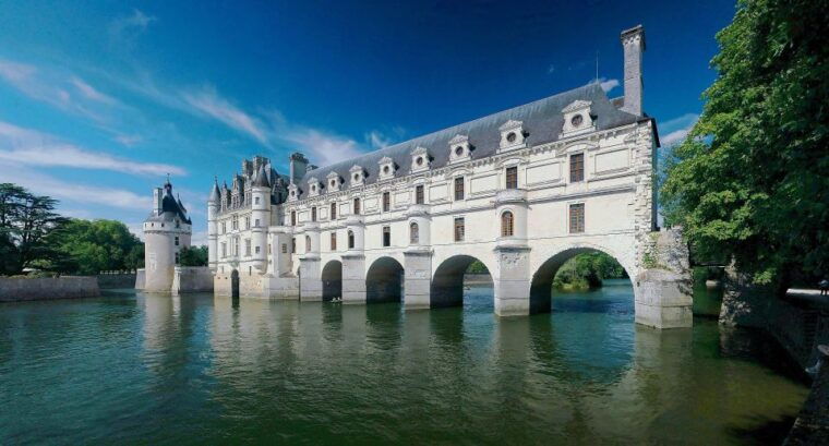 private-visit-of-the-loire-valley-castles-from-paris