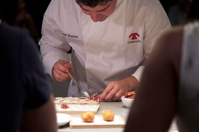 private-visit-to-a-ham-factory-with-show-cooking-in-salamanca