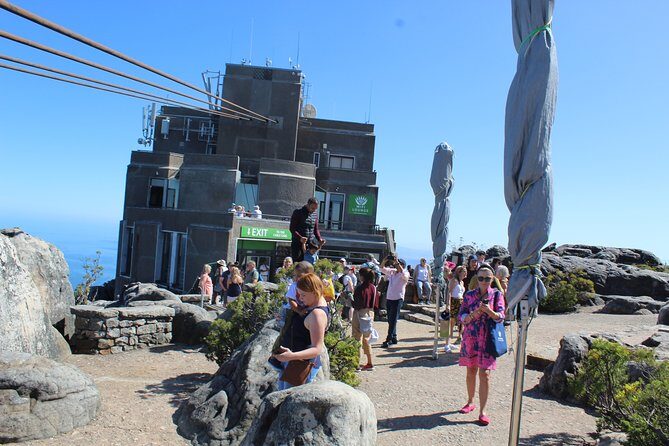 Private Visit to Robben Island Table Mountain + All Tickets F/d - Key Points