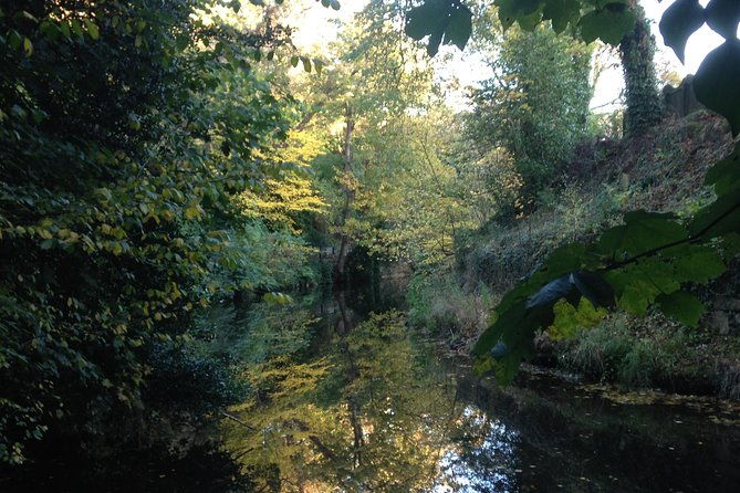 private-walk-country-in-the-city
