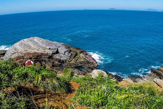 private-walk-through-the-natural-pools-in-buzios