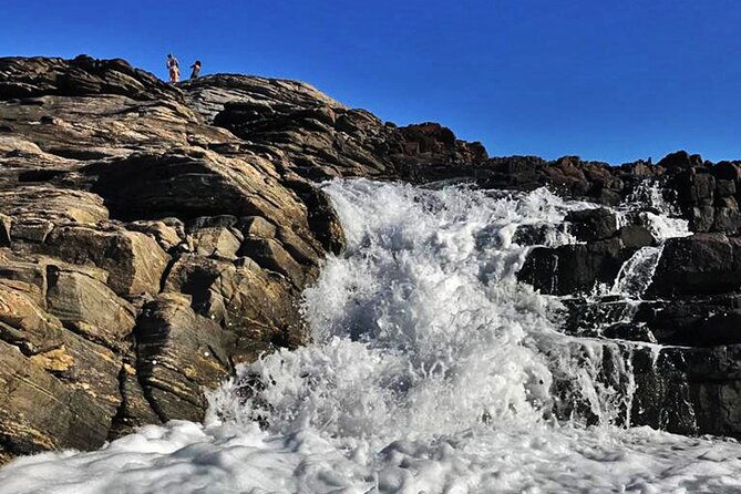 private-walk-through-the-natural-pools-in-buzios