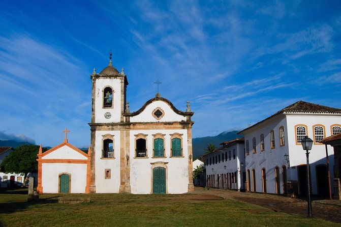 private-walk-tour-of-paratys-historical-center-by-paraty-tours