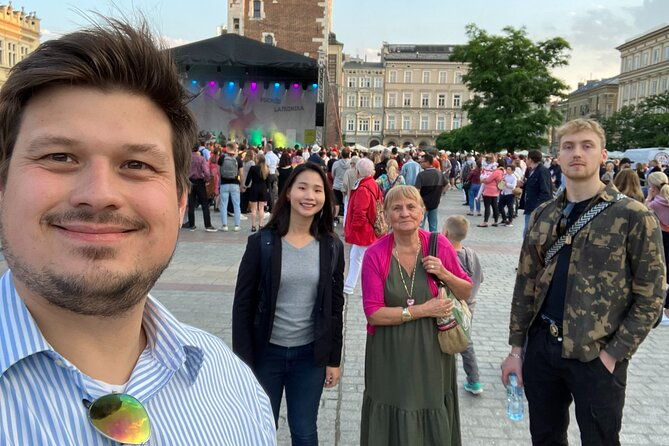 private-walking-krakow-old-town-and-castle-tour