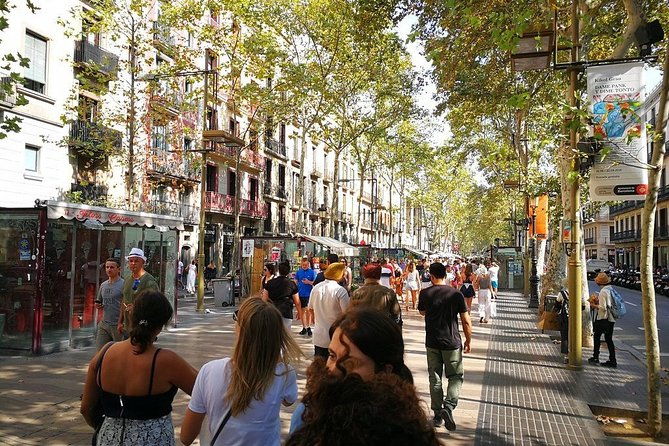 private-walking-tour-across-gothic-quarter