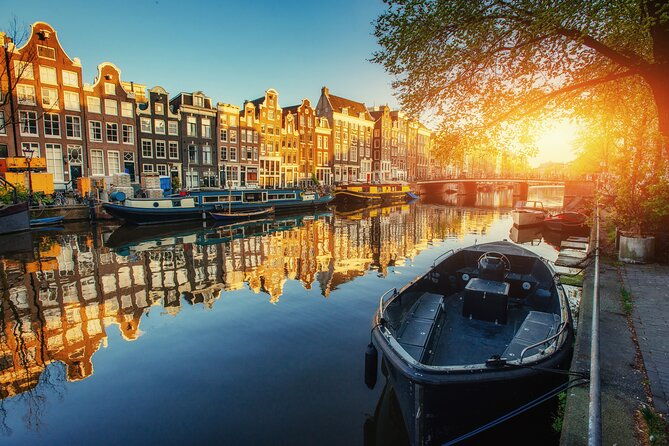 private-walking-tour-amsterdam-english-or-spanish-3