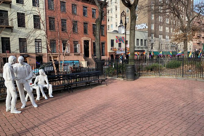 private-walking-tour-beats-rockers-punks-of-the-west-village