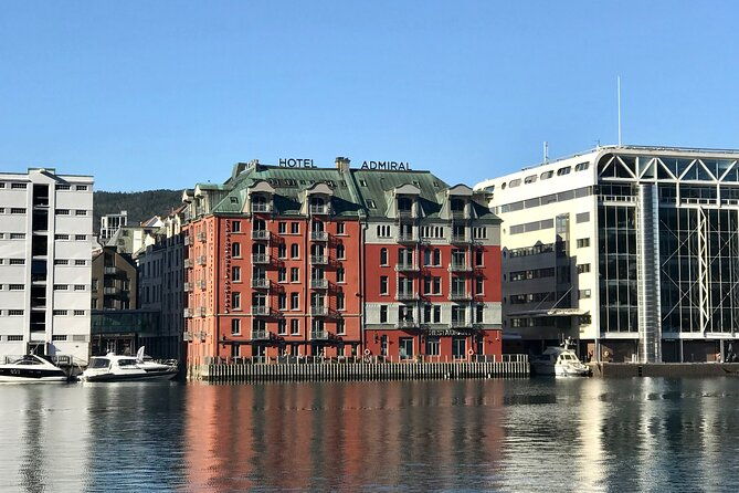 private-walking-tour-bergen-classics