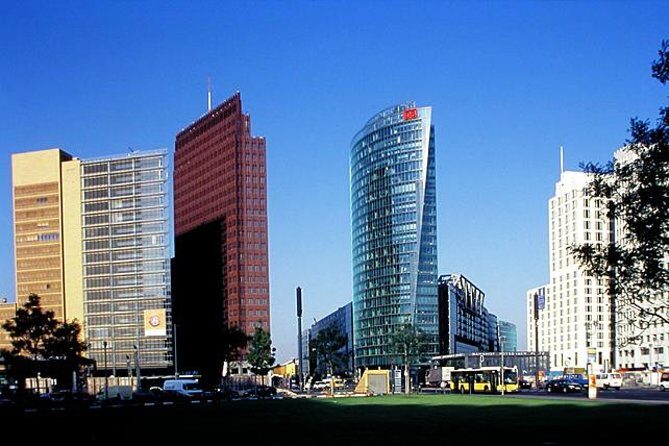 Private walking Tour: Berlin Architecture Tour - The Tour Experience in Detail