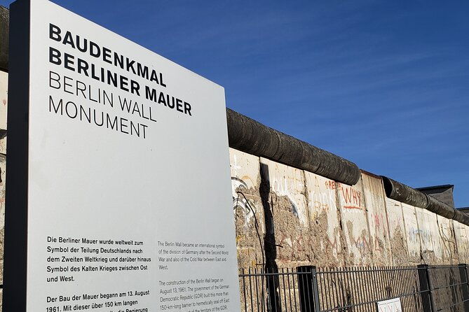 private-walking-tour-berlin-wall-cold-war-and-checkpoint-charlie