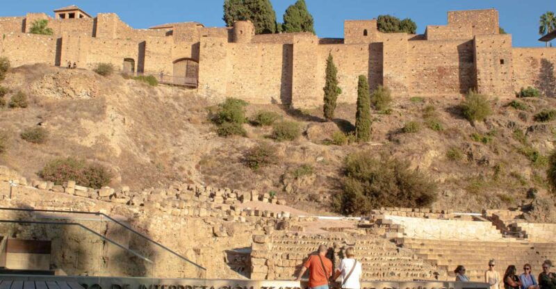 private-walking-tour-cathedral-alcazaba-and-roman-theatre