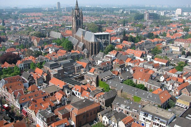 private-walking-tour-delfts-royal-history-and-pottery