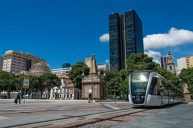 private-walking-tour-exploring-rio-city-center-by-foot
