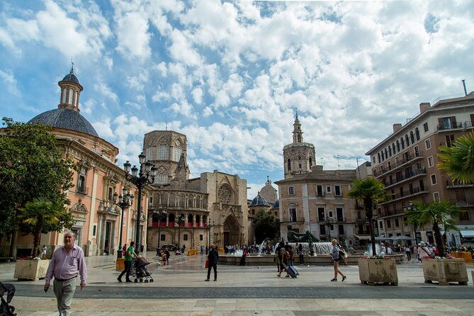private-walking-tour-historical-center-with-local-expert