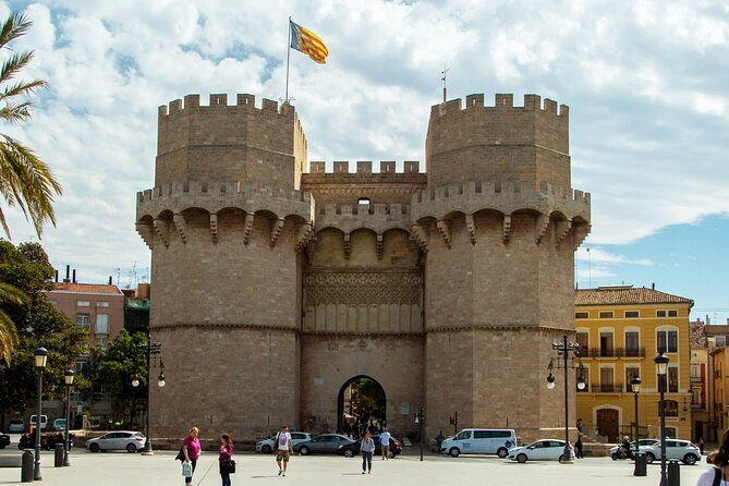 private-walking-tour-historical-center-with-local-expert