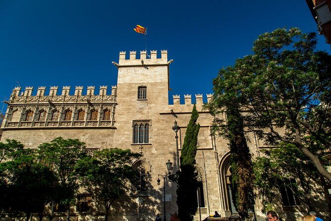 private-walking-tour-historical-center-with-local-expert