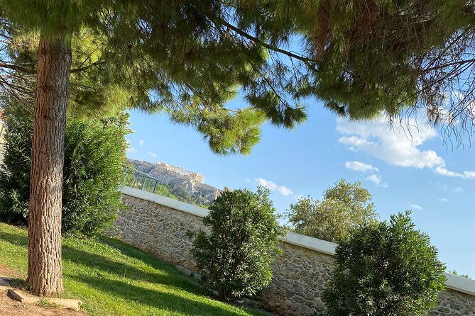 private-walking-tour-in-athens-city-center-with-food-2