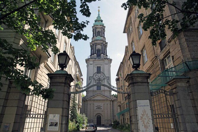 private-walking-tour-in-berlin-hitlers-germany-wwii