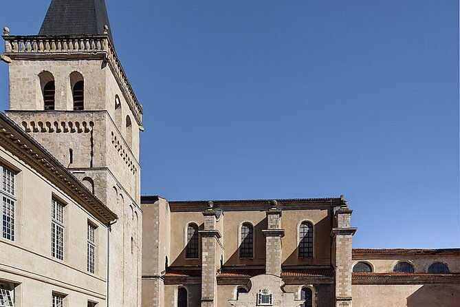 private-walking-tour-in-castres-with-guide