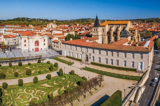 private-walking-tour-in-castres-with-guide