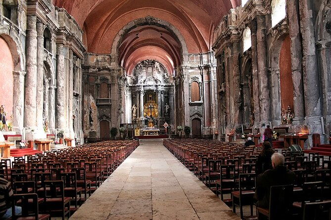 private-walking-tour-in-lisbon-with-wine-tasting