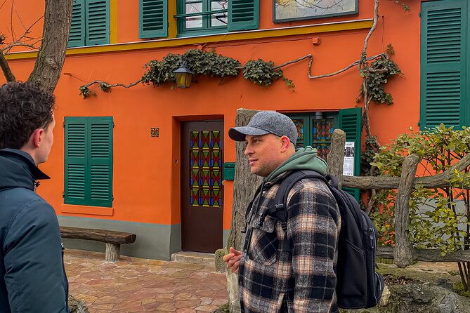 private-walking-tour-in-montmartre