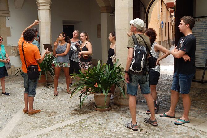 Private walking tour in Palma de Mallorca with local guides. - Practical Considerations