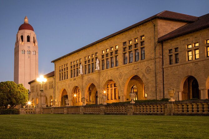 private-walking-tour-in-stanford-university