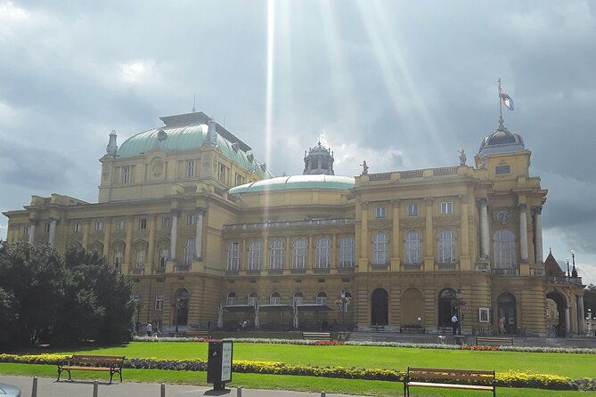 private-walking-tour-in-zagreb-with-local-guide
