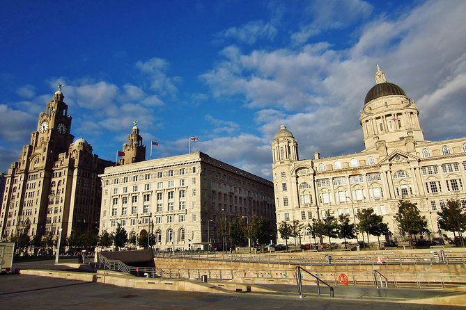 private-walking-tour-liverpool-highlights-including-cavern-club-entry