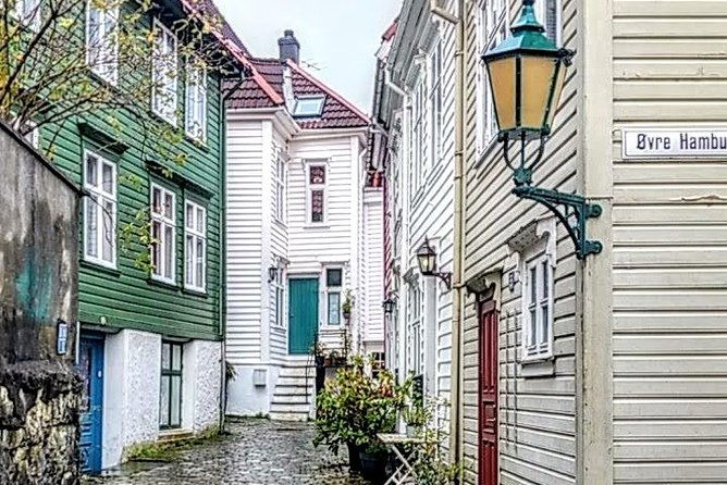 private-walking-tour-of-bergen-2