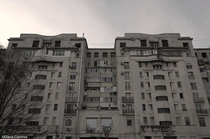 private-walking-tour-of-communist-bucharest-2