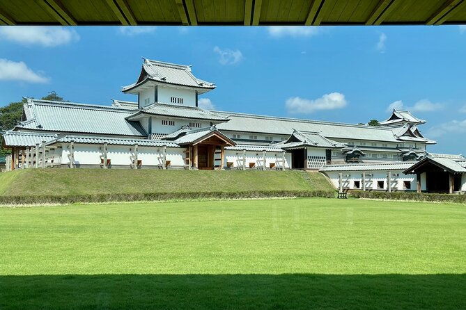 private-walking-tour-of-kanazawas-historical-districts-4h