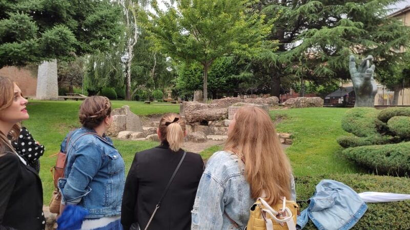 private-walking-tour-of-leon