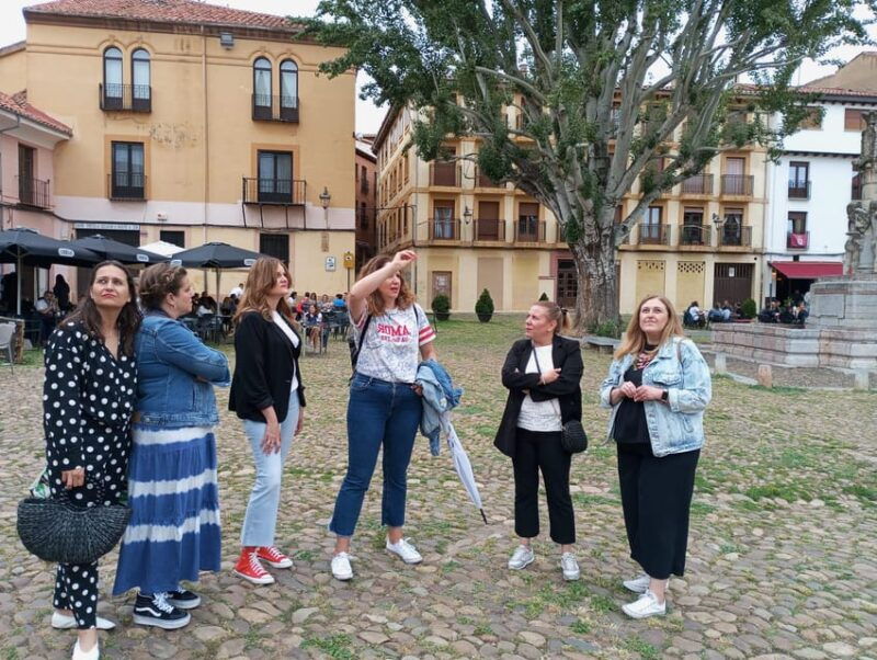 private-walking-tour-of-leon