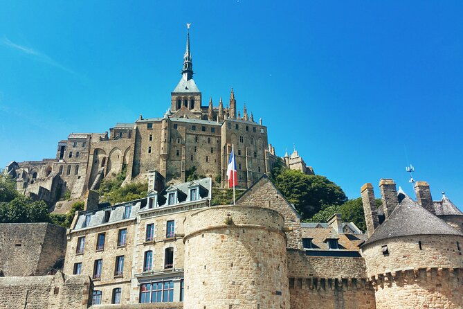 private-walking-tour-of-mont-saint-michel-with-a-licensed-guide